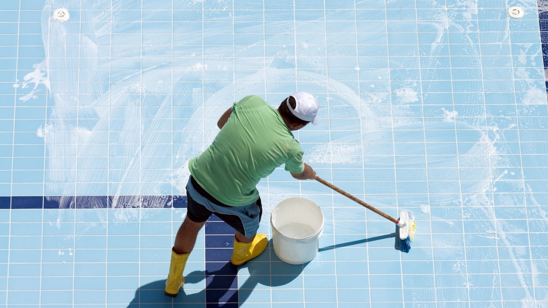 THE BENEFITS OF REGULAR COMMERCIAL POOL MAINTENANCE